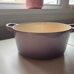 Le Creuset traditional Round Dutch oven